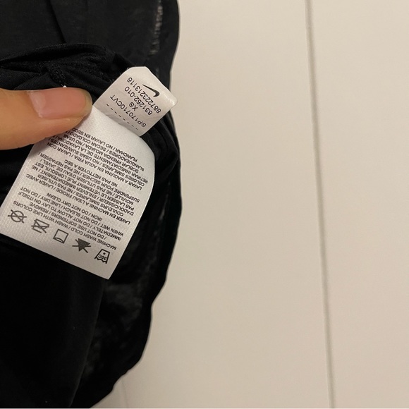 Nike muscle tank open back - Picture 2 of 3